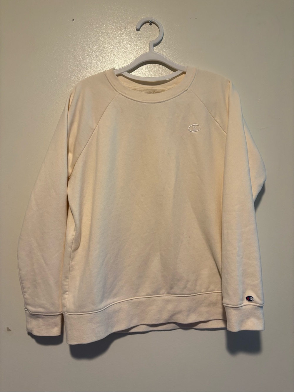 Champion Women's Cream Crewneck Sweatshirt